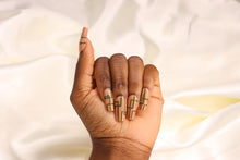  Green Abstract Press On Nails