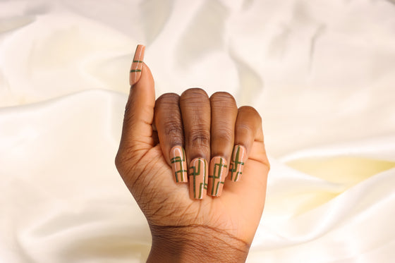 Green Abstract Press On Nails
